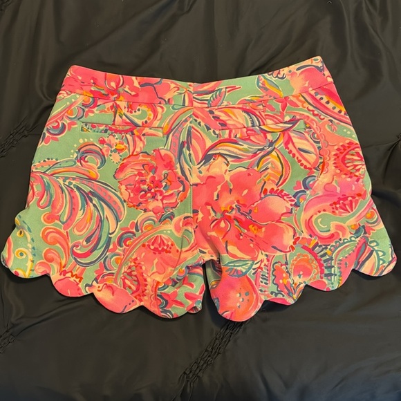 Lily Pulitzer Scalloped Pink Shorts - Picture 2 of 2
